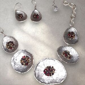 Karma Bella set necklace and earrings EUC signed bib costume jewelry